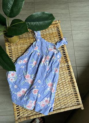 Сукня на дівчинку