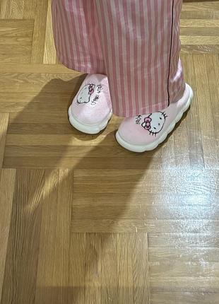 Тапочки hello kitty
