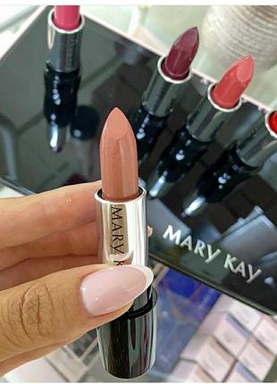 Гелева помада мері кей mary kay