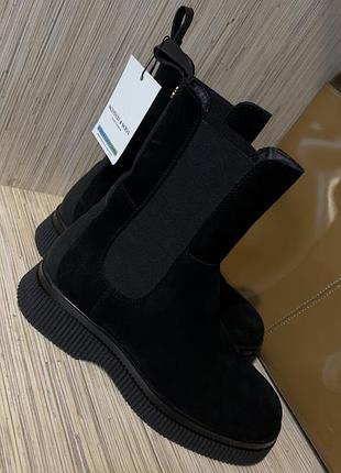 Замшеві челсі