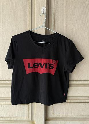 Чорна укорочена футболка levi’s жіноча