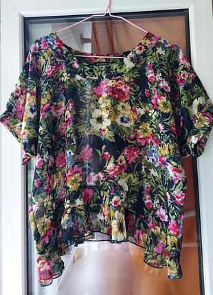 Яркая блуза