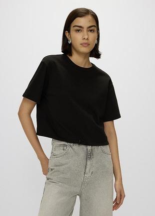 Укорочена футболка зі шнурком