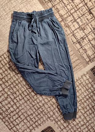 Стильні літні джинси для дівчинки