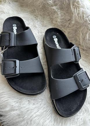 Чоловічі шльопанці bench