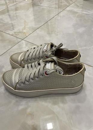 Золотисті кросівки polo assn