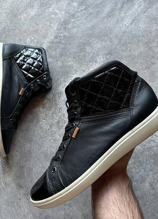 Ecco high-top