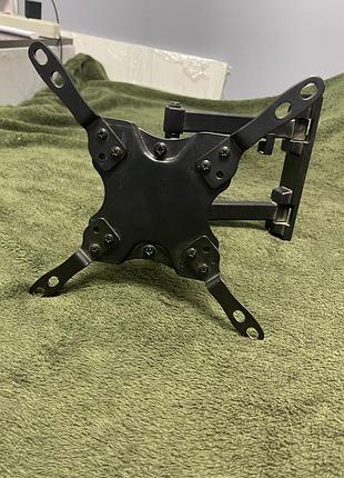 Кріплення до телевізора