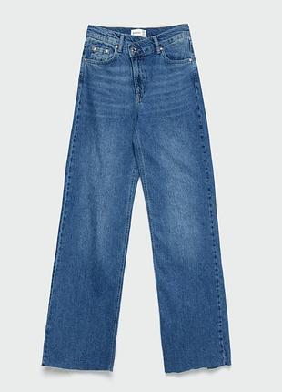 Джинси wide leg кльош зі скошеною змійкою висока талія stradivarius джинсы высокая талия скошеная змейка клеш джинсы труби джинси