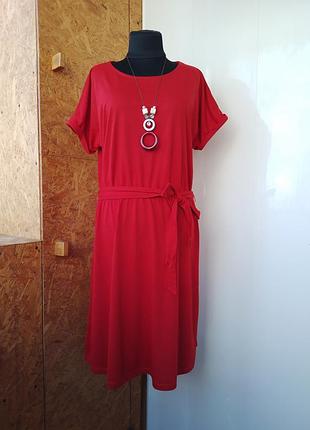 Брендовое вискозное трикотажное платье миди футболка
