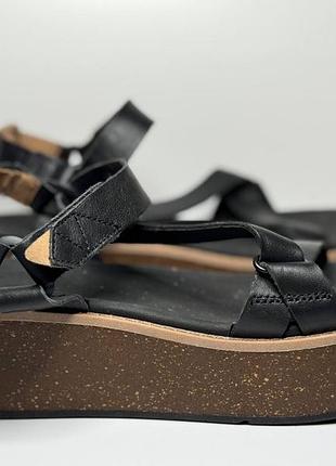 Босоніжки шкіряні  teva madera wedge