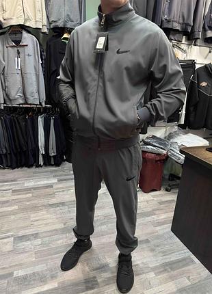 Мужской костюм