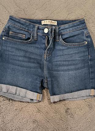 Джинсові шорти жіночі s