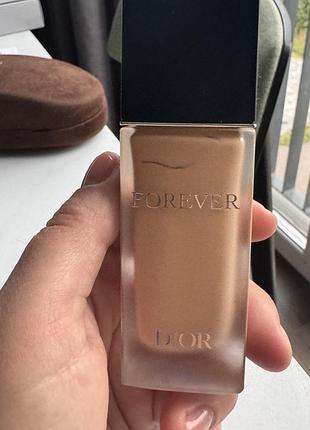 Тональний dior