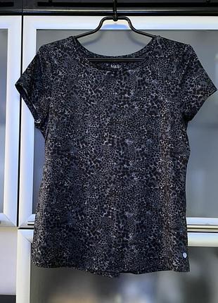 M&s нова футболка