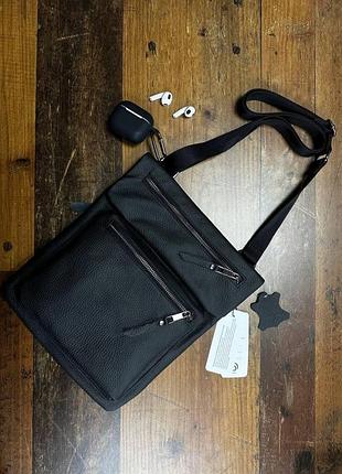 Чоловіча сумка через плече з натуральної шкіри чорна