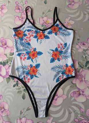 Купальник слітний