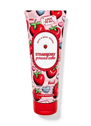 Крем для тіла strawberry pound cake bath and body works 226г