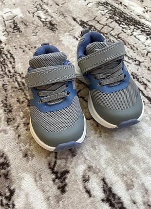 Кросівки на липучку для хлопчика
