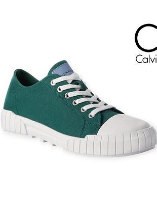 Calvin klein  крутезні кеди від  люксового бренду, 
можуть бути і як жіночі- унісекс так і чоловіча моде
ціна на офіційному сайті більше 5000 грн.