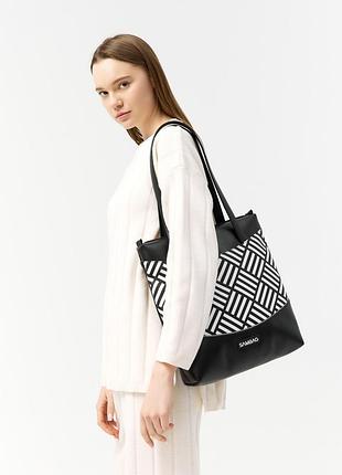 Сумка високої якості українського виробництва шопер - велика і вмістка -    чорна з принтом "striq"