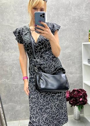 Акция! черная - красивая молодежная сумка на молнии, короткий ремень из мягкой экокожи (0396)