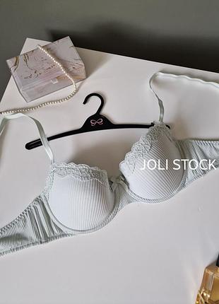 Классический бюст на косточках без пуш-ап в рубчик hunkemoller 75c