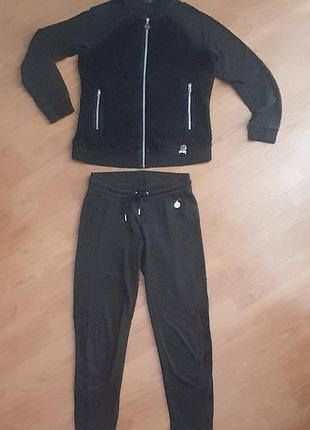 Костюм спортивний жіночий
