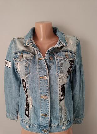Джинсовій піджак