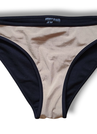 Женские двухсторонние трусики от купальника.