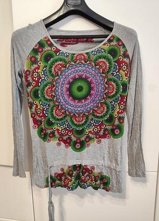 Жіноча футболка со стразами