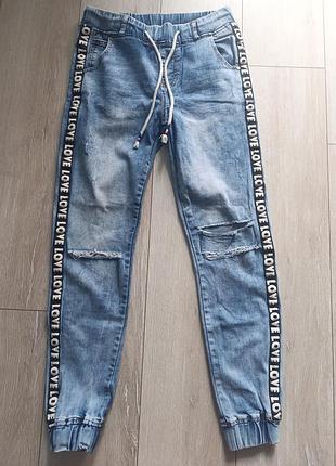 Джинсы женские на манжете