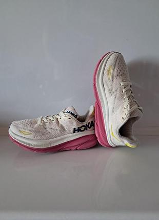 Hoka кроссовки