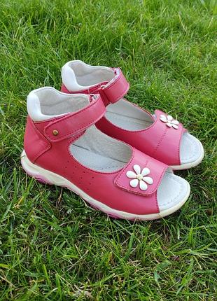 Босоножки девочке