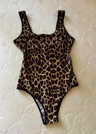 Чудовий купальник. гарна якість, модний принт.