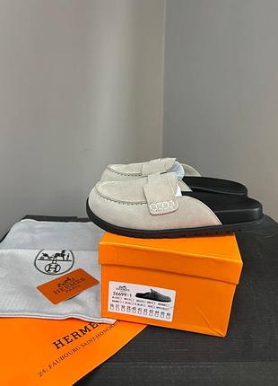 Шльопанці mule sand