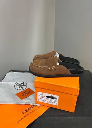 Шльопанці mule sand