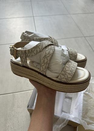 Жіночі босоніжки michael kors 7,5 37 38 24 24,5 см оригінал платформа lynn platform sandal