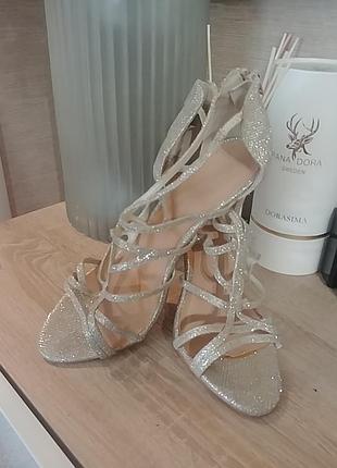 Босоножки👑👑👑