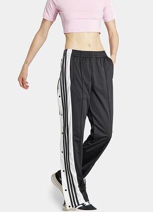 Adidas спортивні брюки на заклепках по бокам