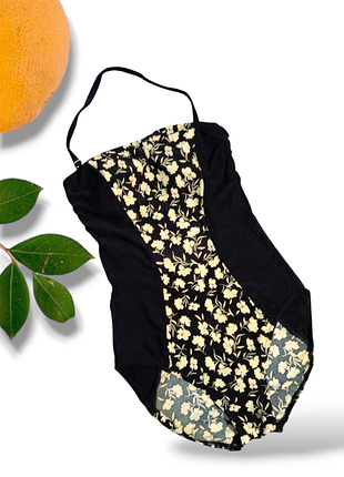 Закритий купальник розмір 46/м