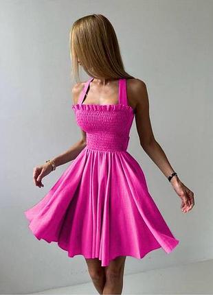 Изысканное элегантное, привлекательное летнее платье из льна