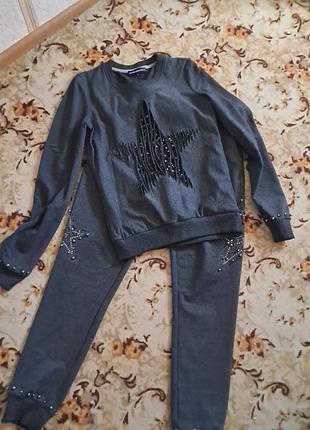 Костюм повседневный