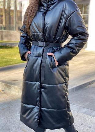 Теплое женское пальто-пуховик из эко-кожы с поясом и карманамы | пальто на осень