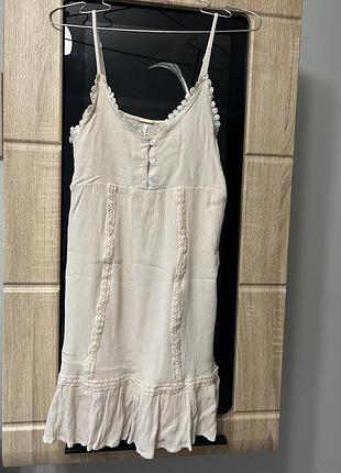 Легенька літня сукня