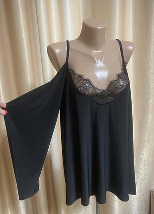 Чорна блузка boohoo в бельевом стилі  з мереживом з довгим рукавом і відкритими плечима  розмір 18