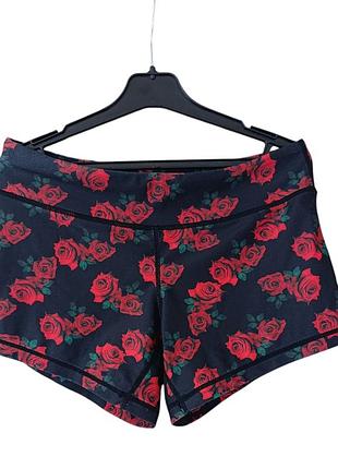 Спортивные шорты