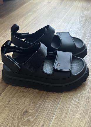 Жіночі сандалі босоніжки ugg