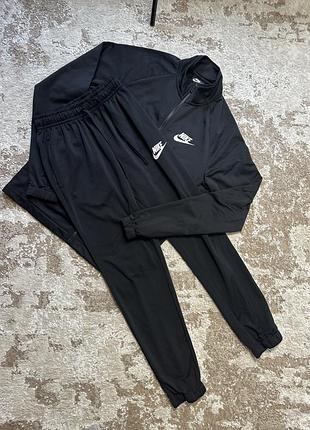 Спортивний костюм nike
