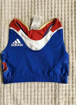 Топ спортивний